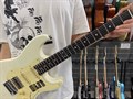 Mooer GTRS S800 White - Электрогитара со встроенным процессором 5305 - фото 26133