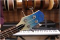 FLIGHT Mini Bass TBL - бас-гитара уменьшенная, цвет transparent blue, чехол в комплекте 6095 - фото 31210