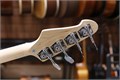 VESTON PB-SB - бас-гитара Precision Bass, цвет санберст 6324 - фото 34413